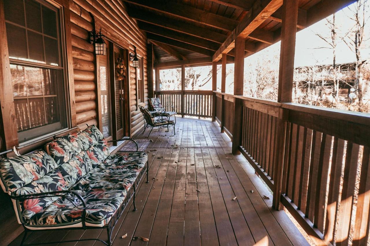 Вилла Mama Bear'S Retreat Севьервилл Экстерьер фото