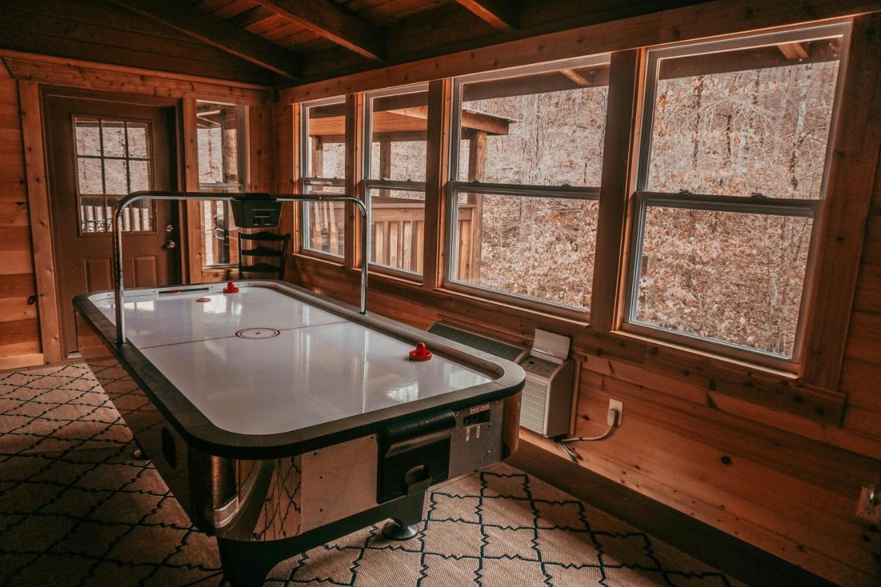 Вилла Mama Bear'S Retreat Севьервилл Экстерьер фото