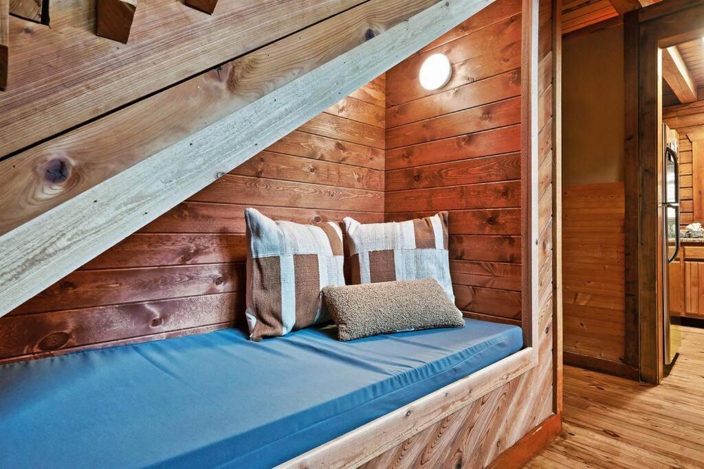 Вилла Mama Bear'S Retreat Севьервилл Экстерьер фото
