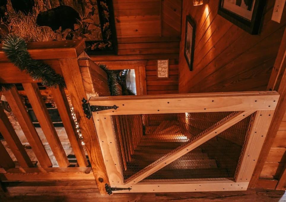 Вилла Mama Bear'S Retreat Севьервилл Экстерьер фото